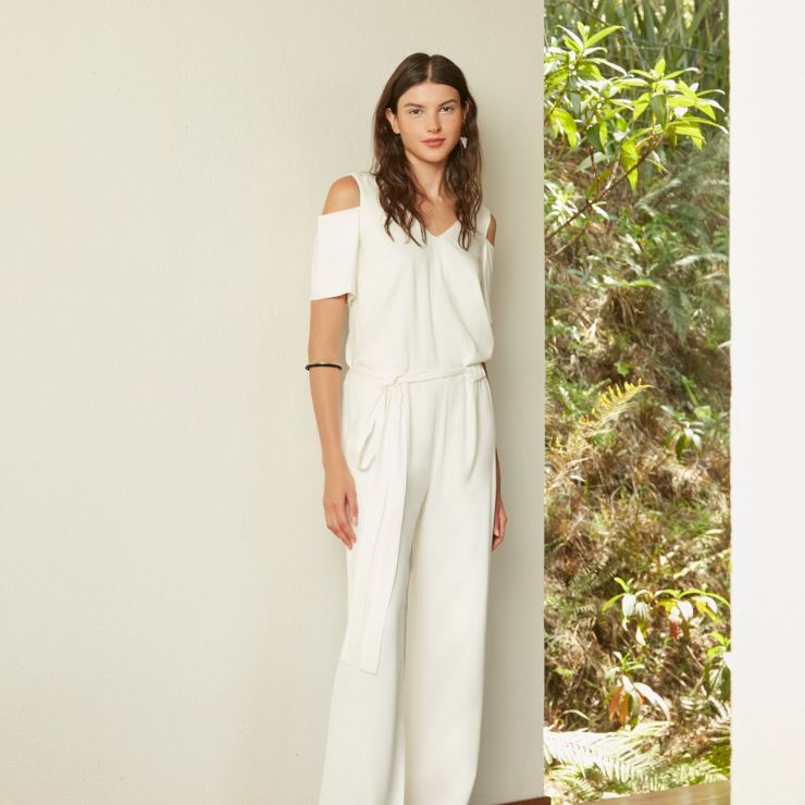 MACACÃO MANGA VAZADA OFF-WHITE